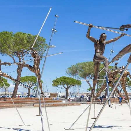 Magnifique 3 P Avec Balcon Vue Proximite Plage Antibes